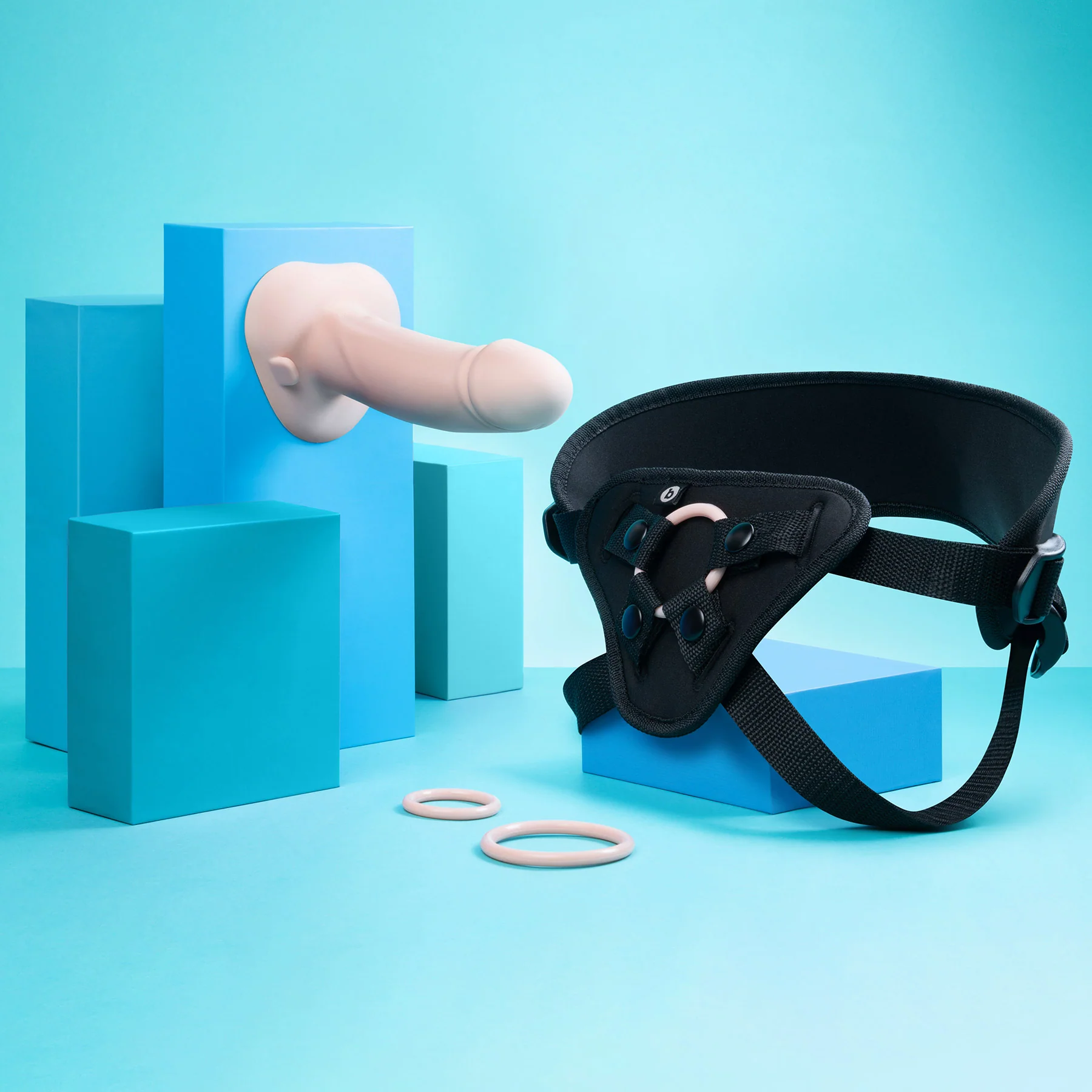 b-Vibe Every Body Vibrating Realistic Silicone Dildo Strap-On Kit - Image 6