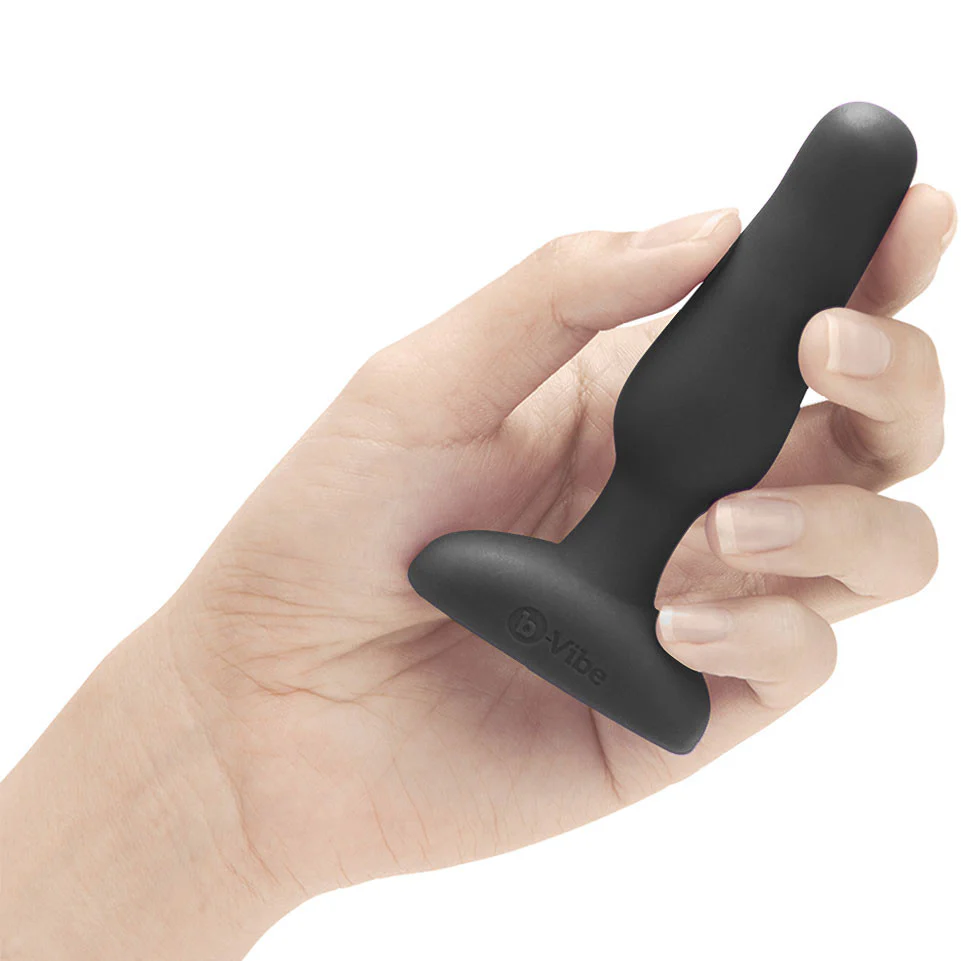 b-Vibe Novice Plug Vibrating Silicone Anal Plug With Remote - Black - Image 2