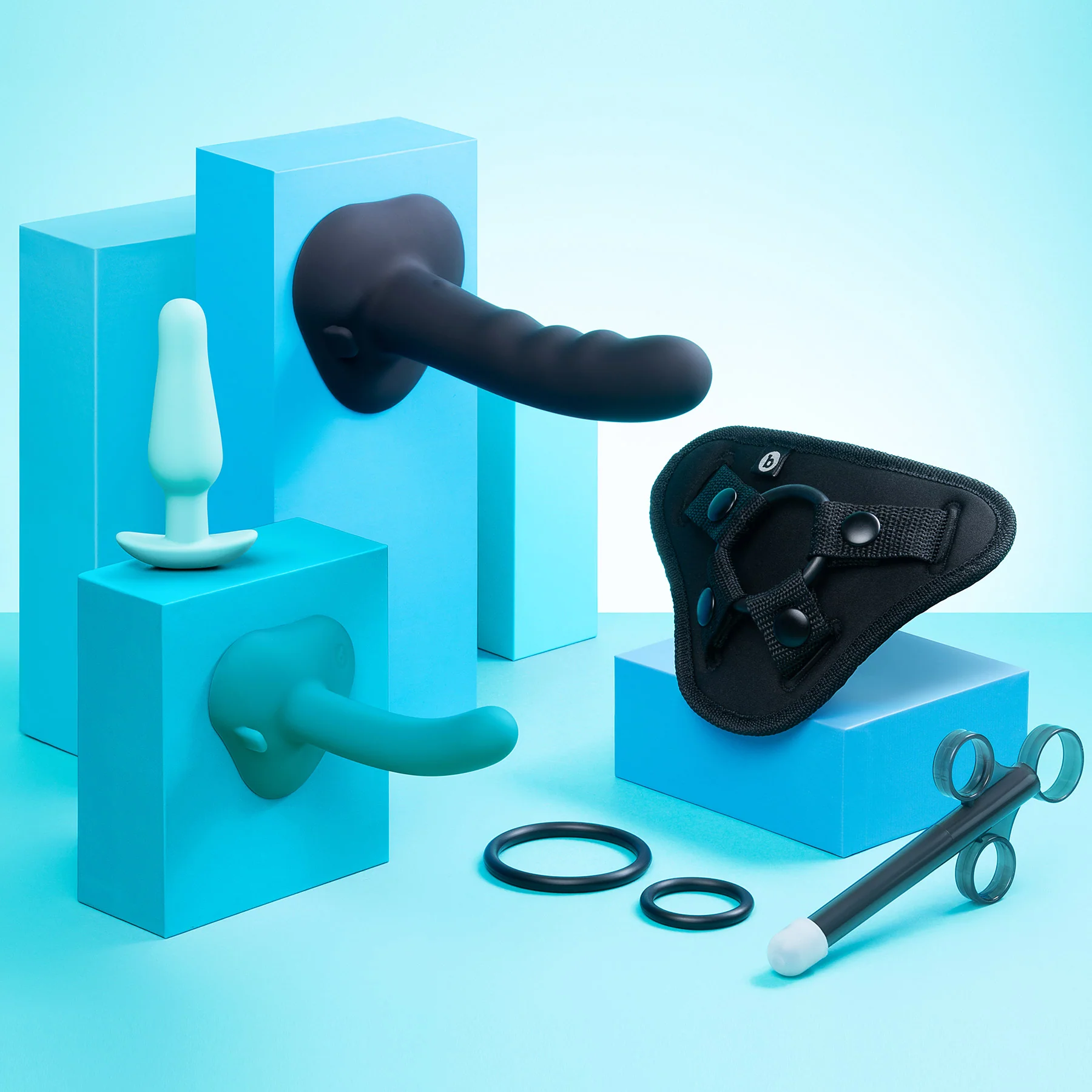 b-Vibe Strap-It-On 8 Piece Anal Training Kit With Harness - Image 4