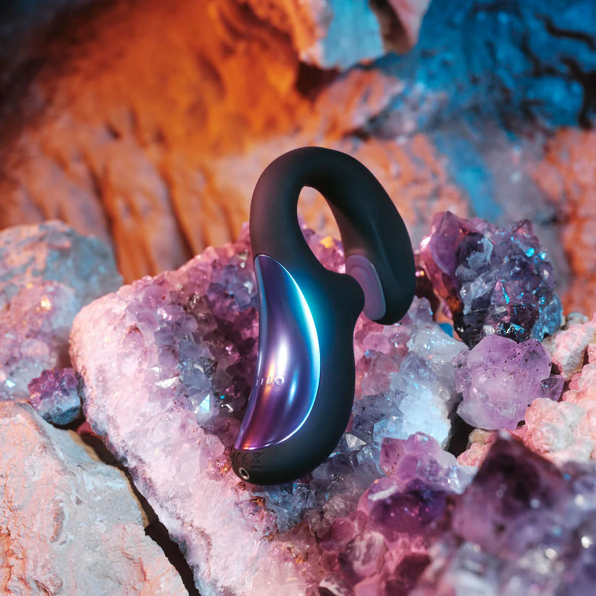 LELO ENIGMA™ Double Sonic Rechargeable Silicone Multi-Stimulation Sensonic™ Vibrator - Image 13