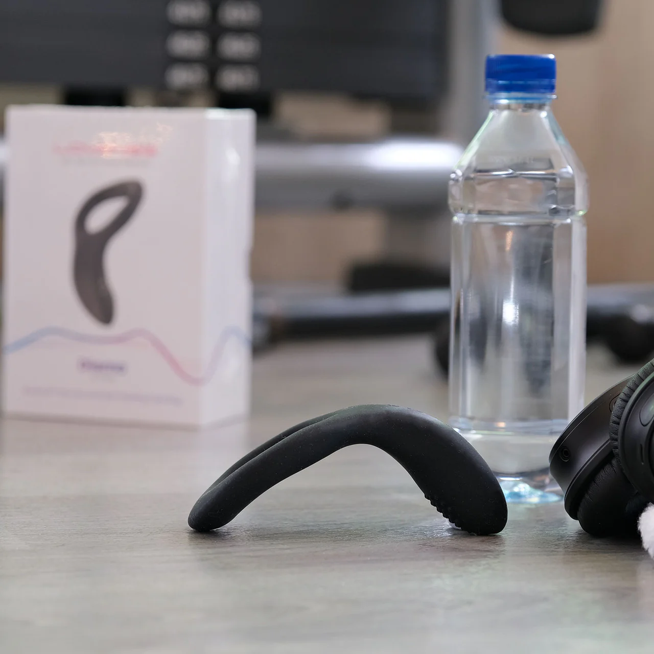 Lovense Diamo Silicone Waterproof Rechargeable App Compatible Vibrating Cock Ring - Image 12