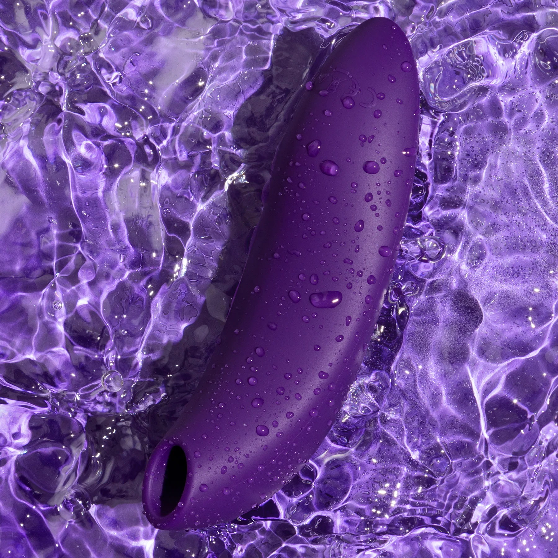 Melt 2 By We-Vibe Waterproof Rechargeable Pleasure Air™ Clitoral Stimulator - Image 12