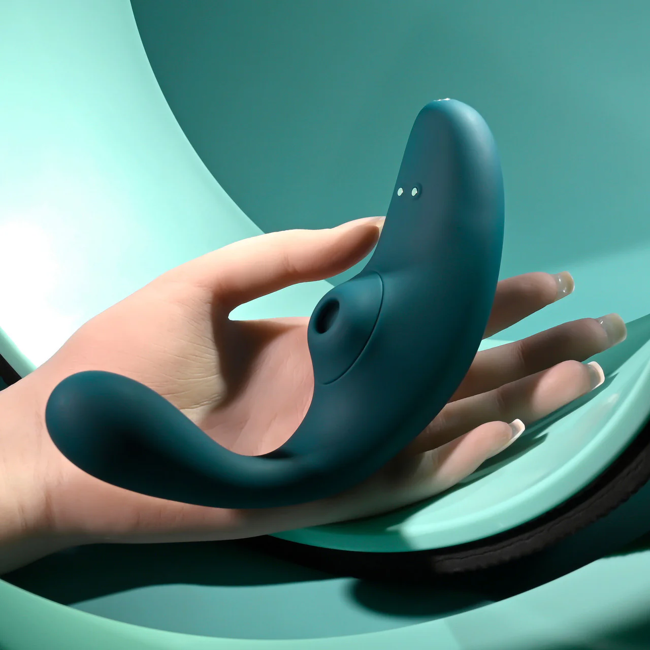Playboy Pleasure Charmer Rechargeable Silicone Dual Stimulation Vibrator With Clitoral Suction - Image 7