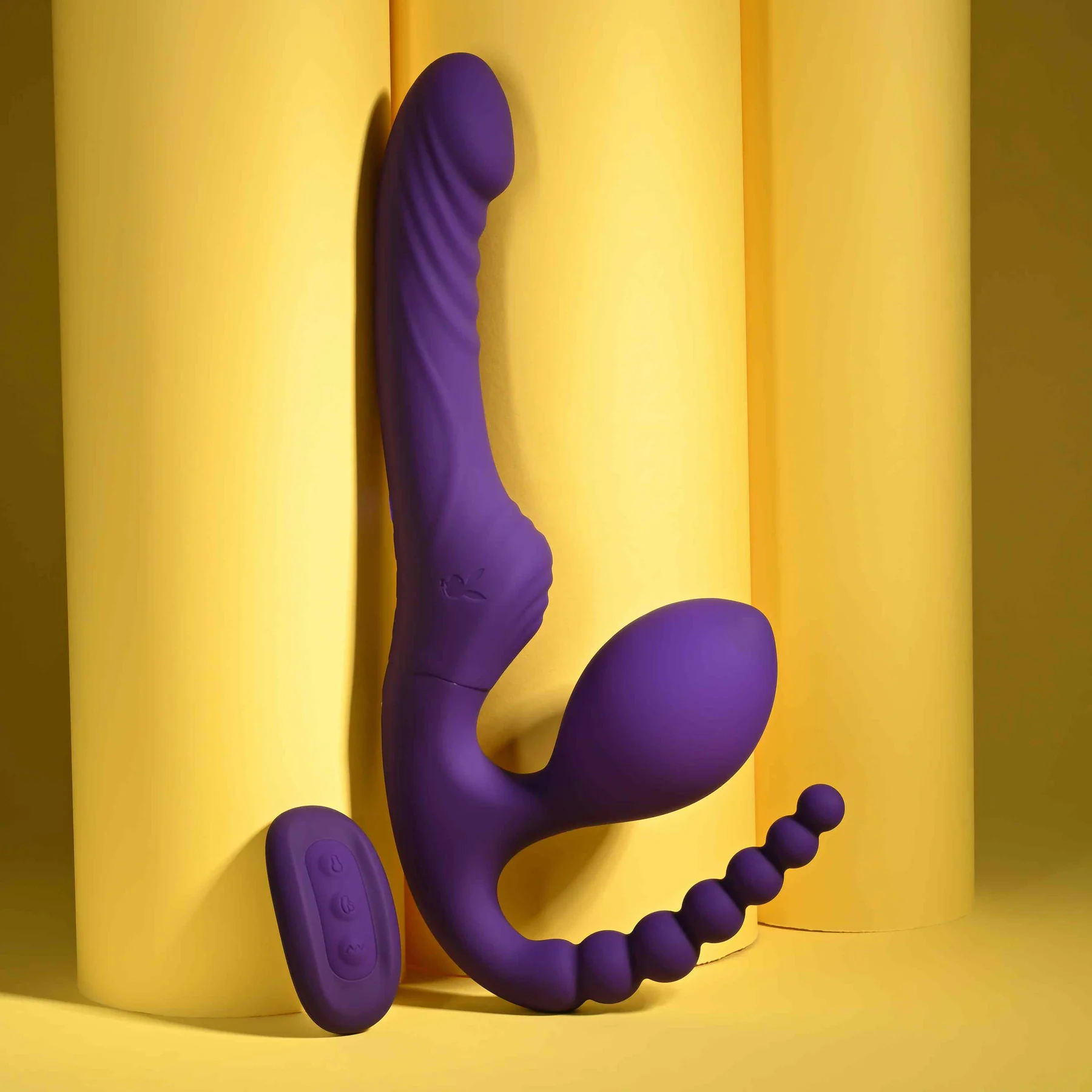 Playboy Pleasure Hug It Out Inflatable Triple Stimulation Vibrator With Remote - Image 10