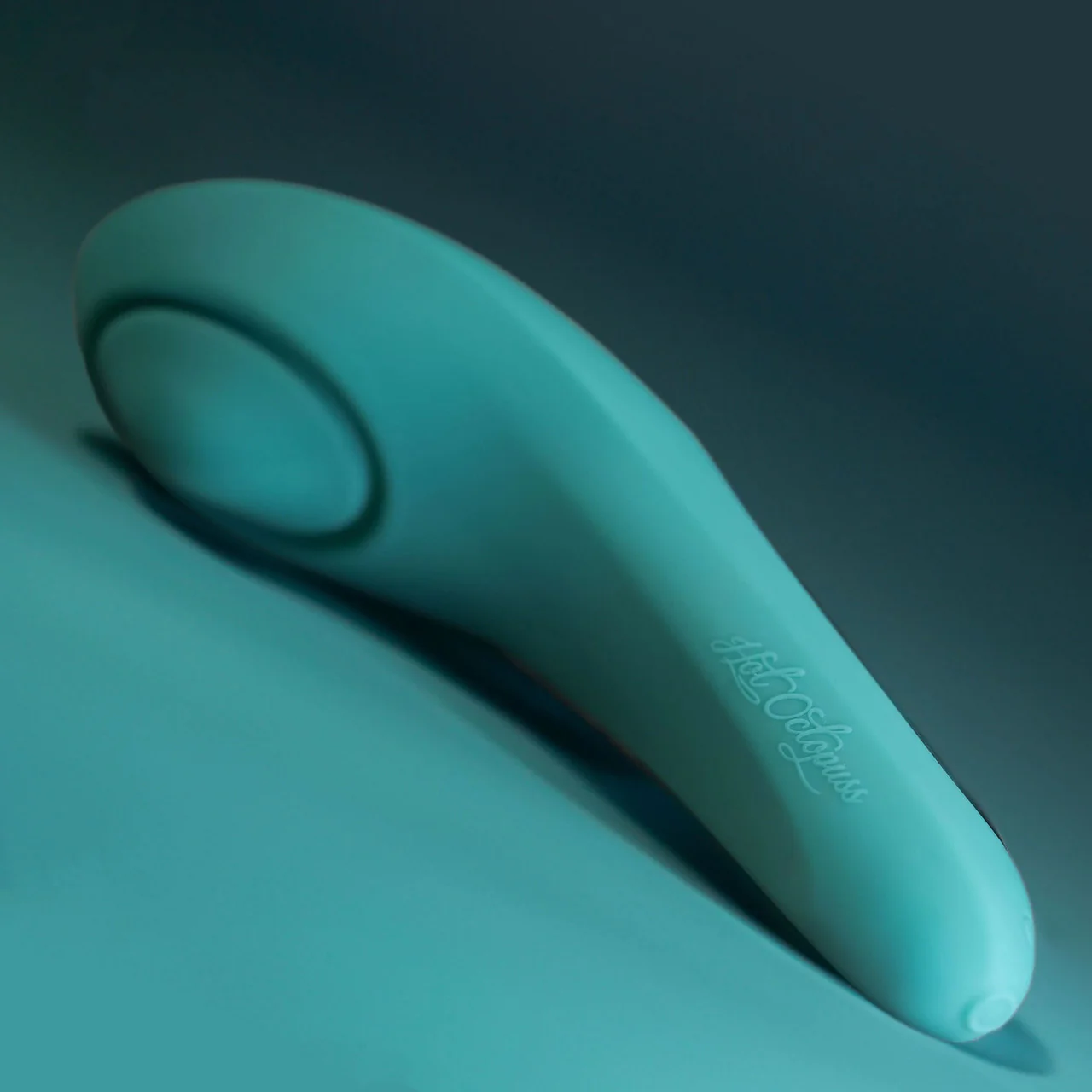 Pulse Queen Rechargeable Waterproof Oscillating Vibrator By Hot Octopuss - Image 7