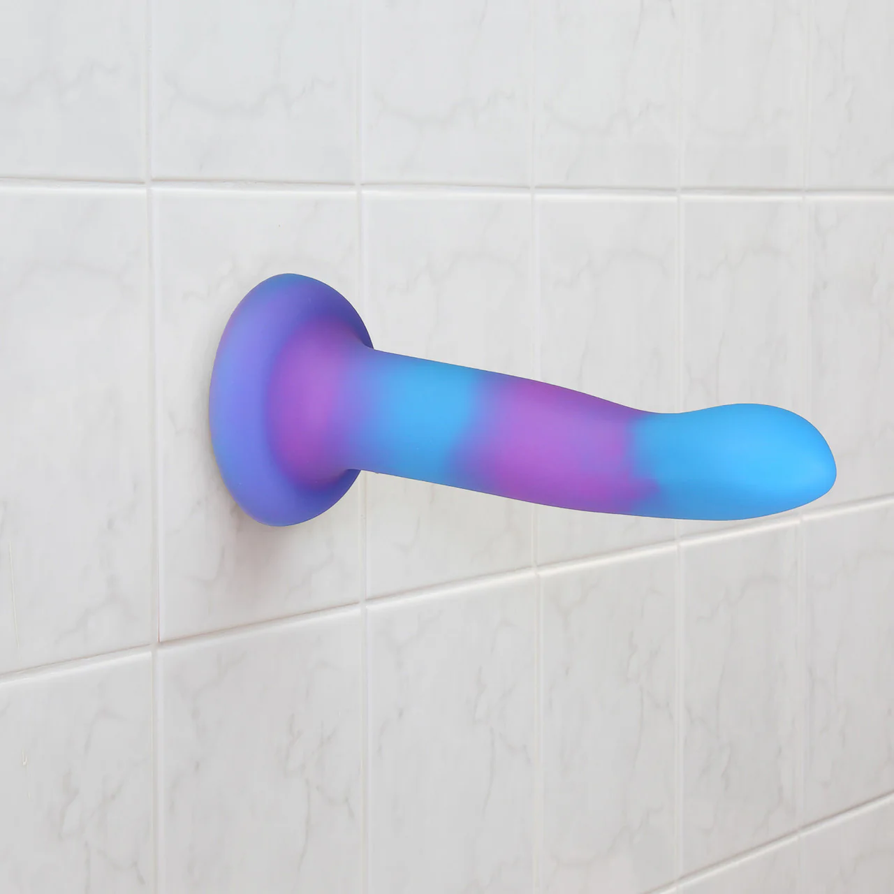 Rave By Addiction Silicone 8" Glow In The Dark Bendable Suction Cup Dildo - Blue & Purple - Image 7
