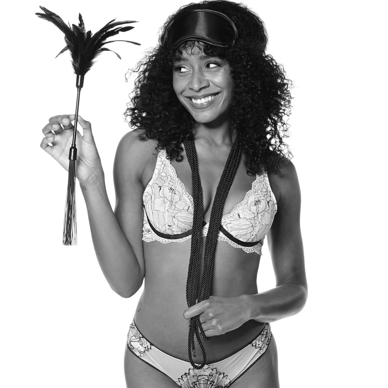 Sex & Mischief Shadow Tie and Tickle Kit By Sportsheets - Image 5
