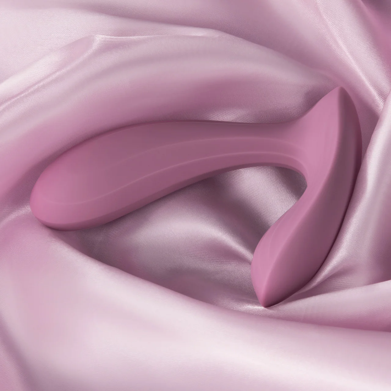 SVAKOM ERICA Wearable App Controlled Silicone Dual Stimulation Vibrator - Romantic Rose Pink - Image 9