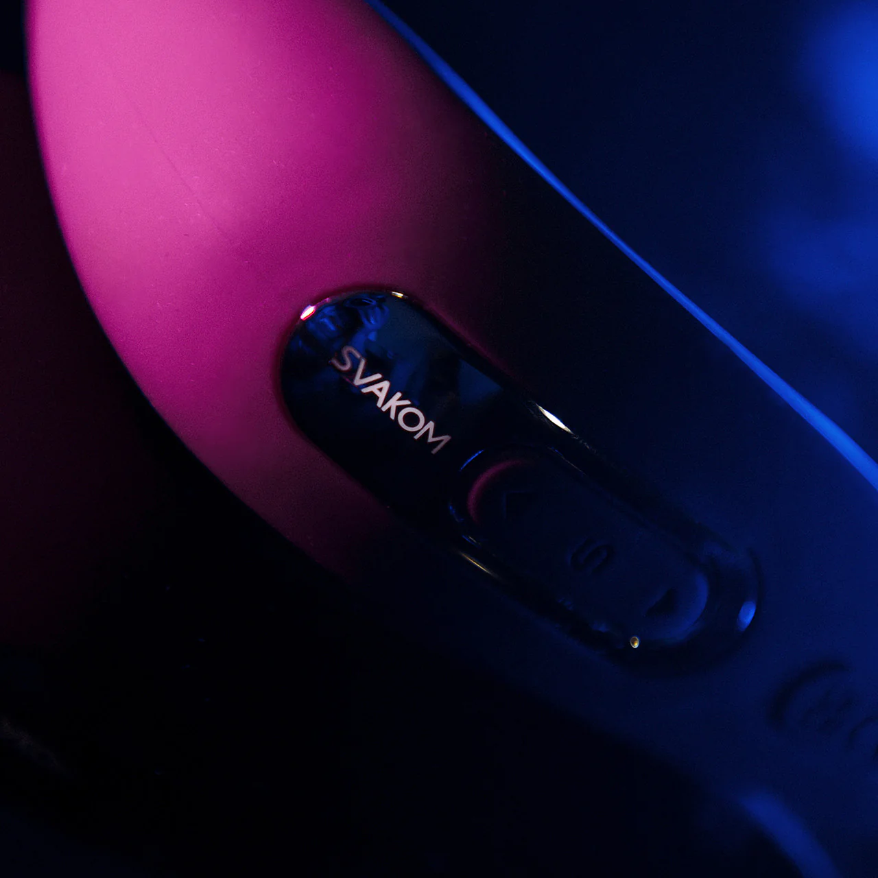 Svakom Pulse Union Rechargeable App Enabled Silicone Pressure Wave Clitoral Stimulator - Violet - Image 9