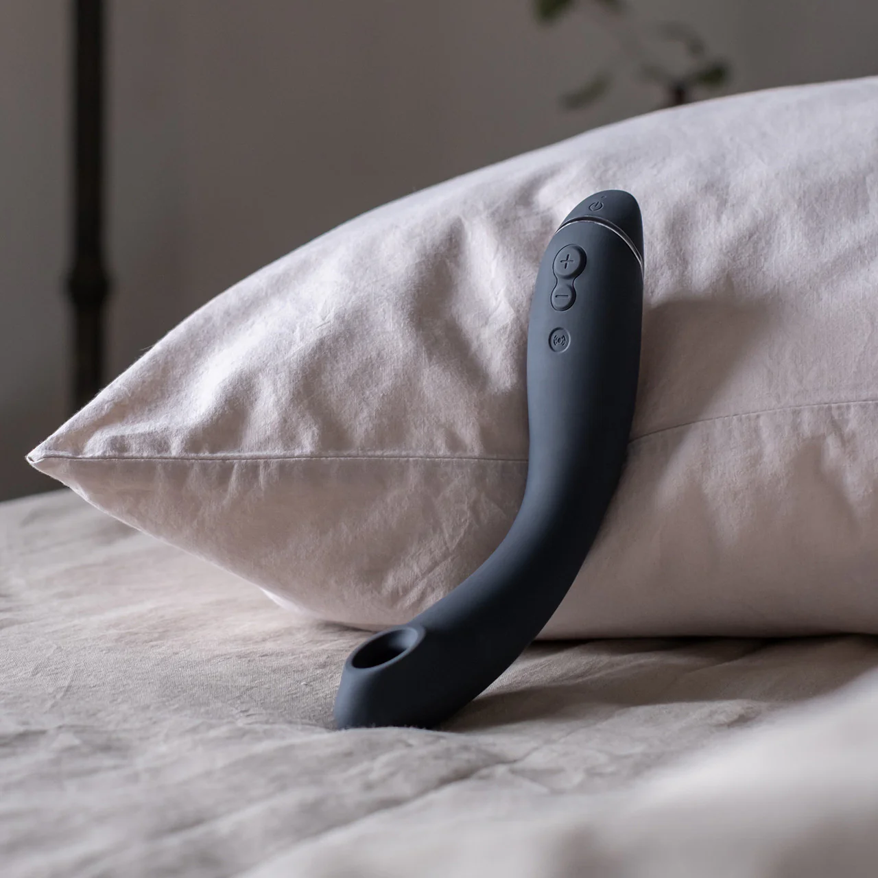 Womanizer OG Pleasure Air G-Spot Stimulator With Vibration - Slate - Image 25
