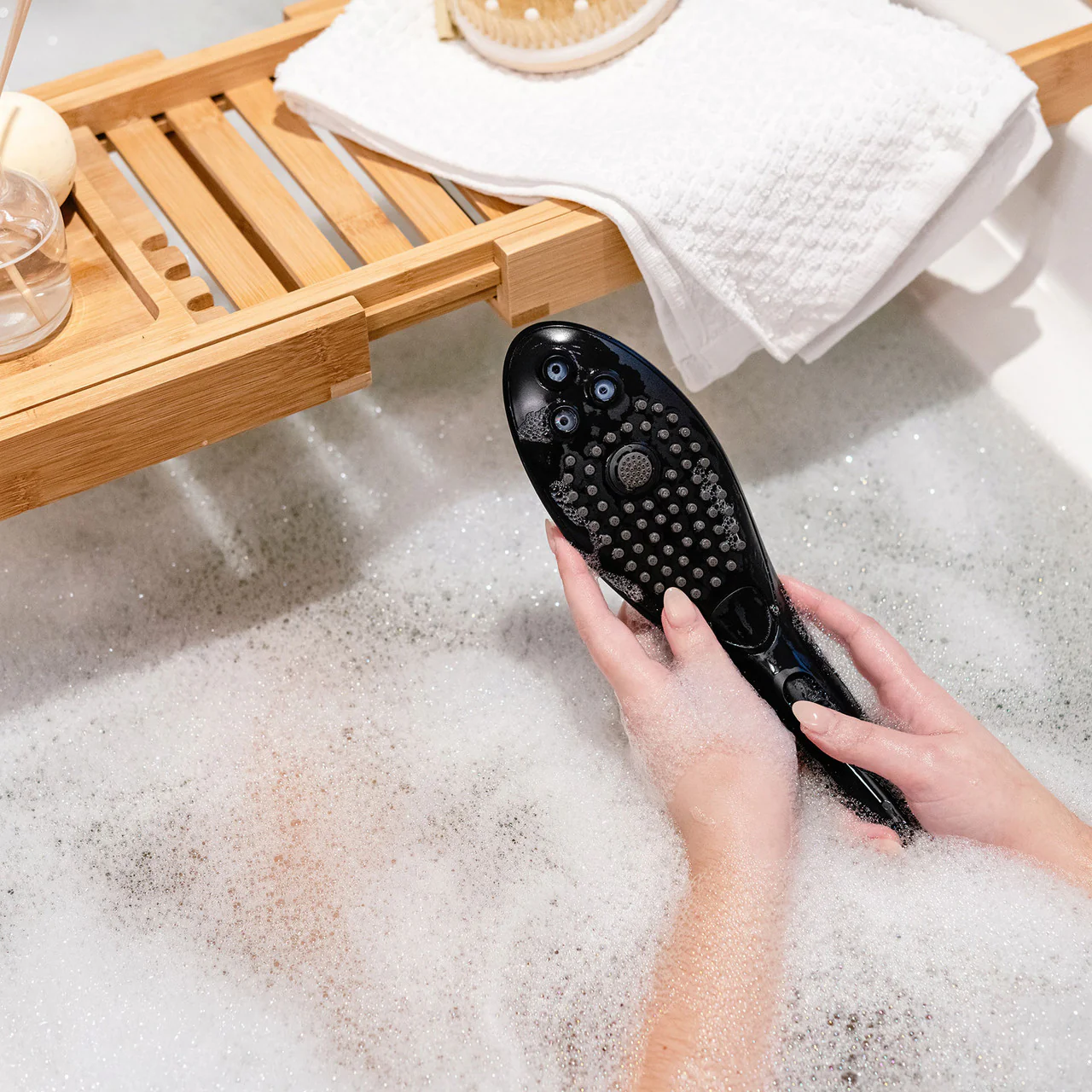 Womanizer Wave Shower Head & Water Massage Clitoral Stimulator - Black - Image 20